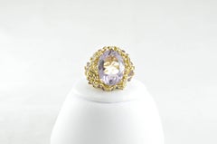 Yellow Gold and Amethyst Ring