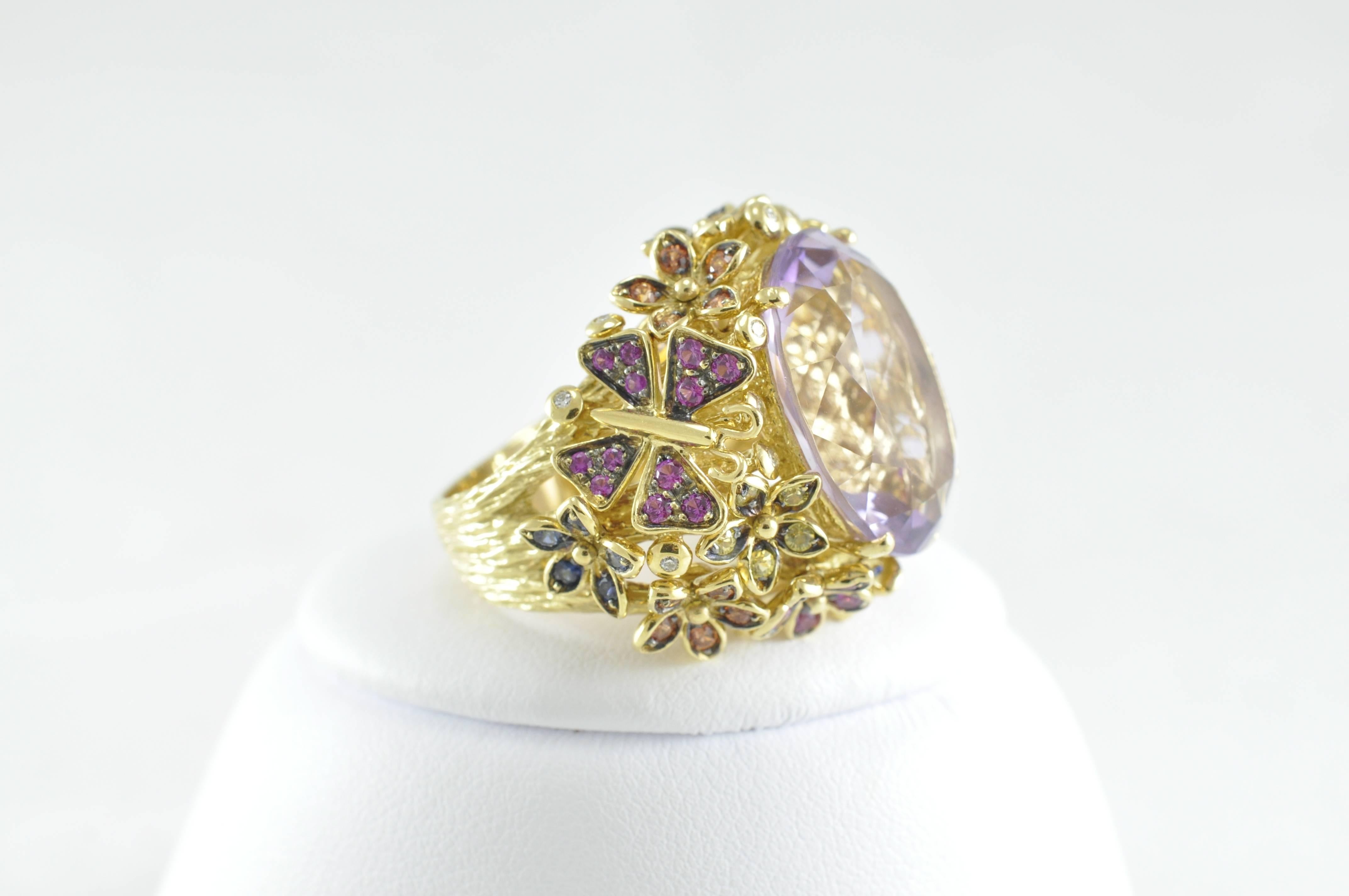 Modern Yellow Gold and Amethyst Ring