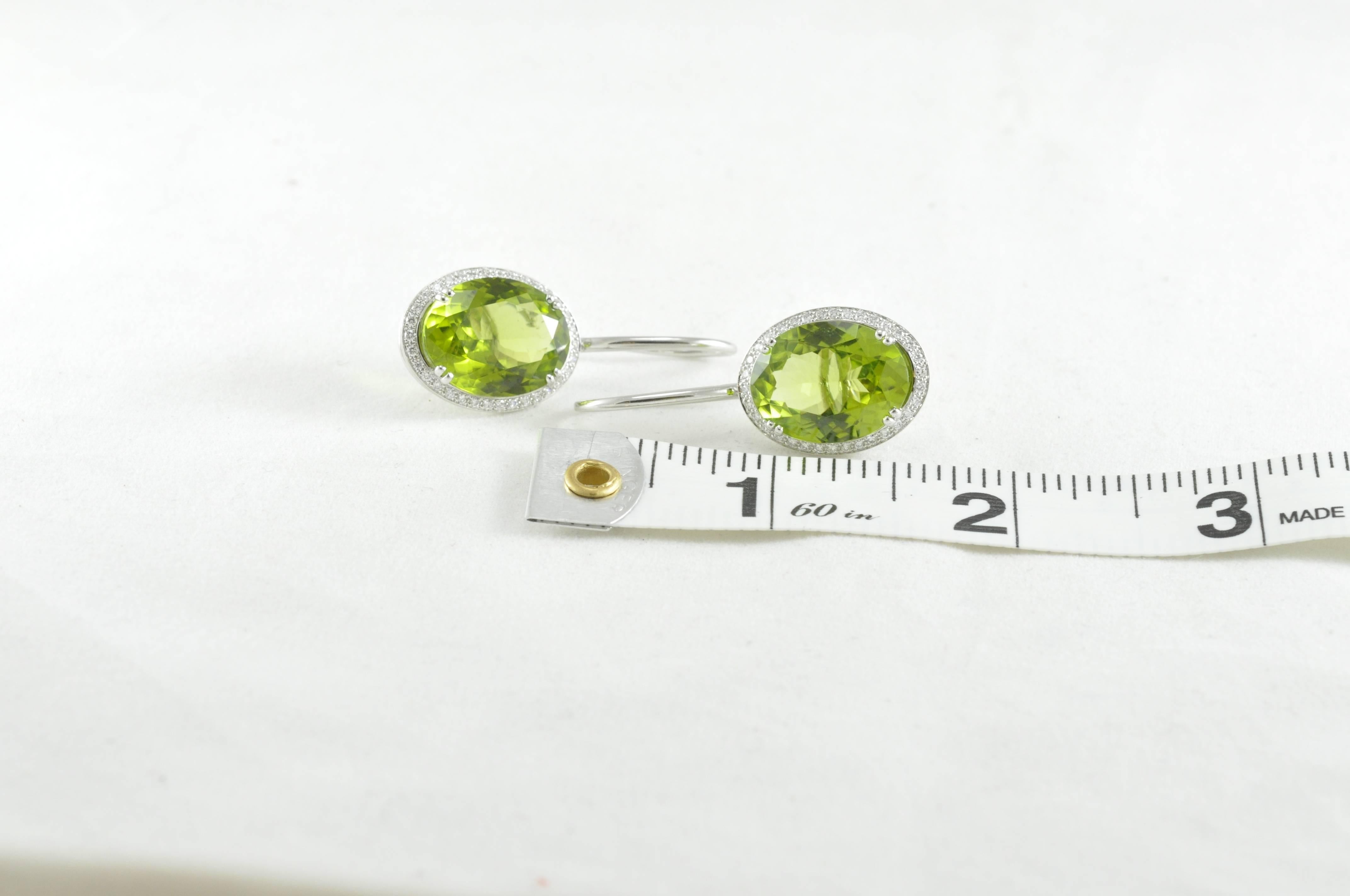 Women's Peridot Diamond Drop Earrings