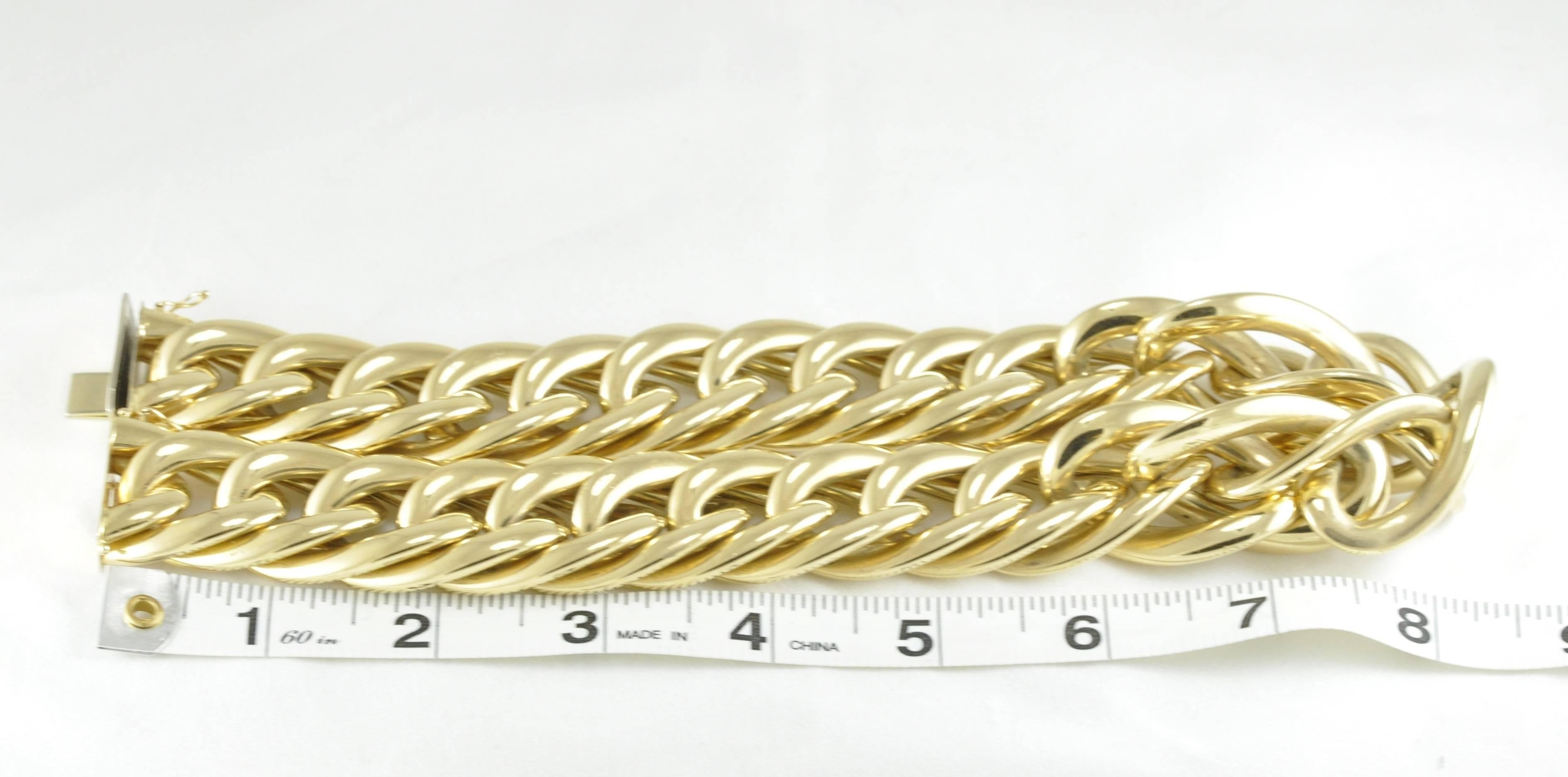 14 Karat Bold Wide Link Necklace In Excellent Condition In Dallas, TX