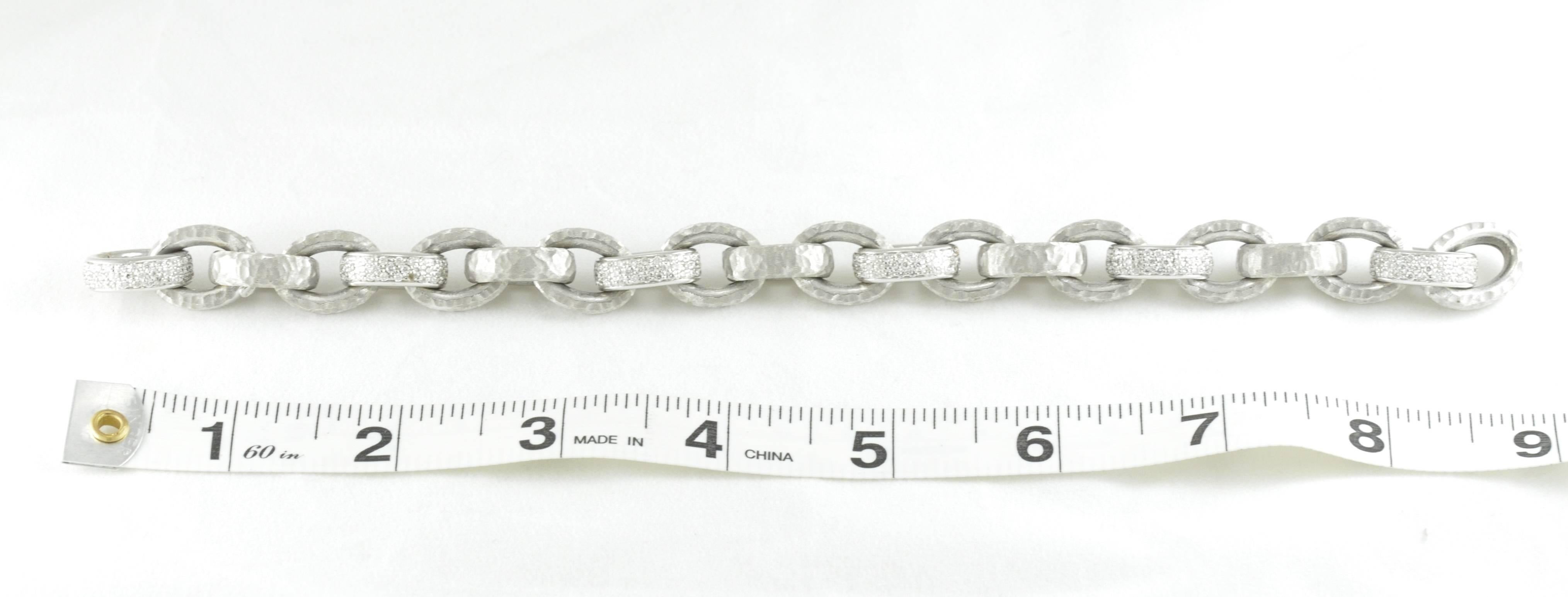 White Texture and Diamond Oval Link Bracelet 2