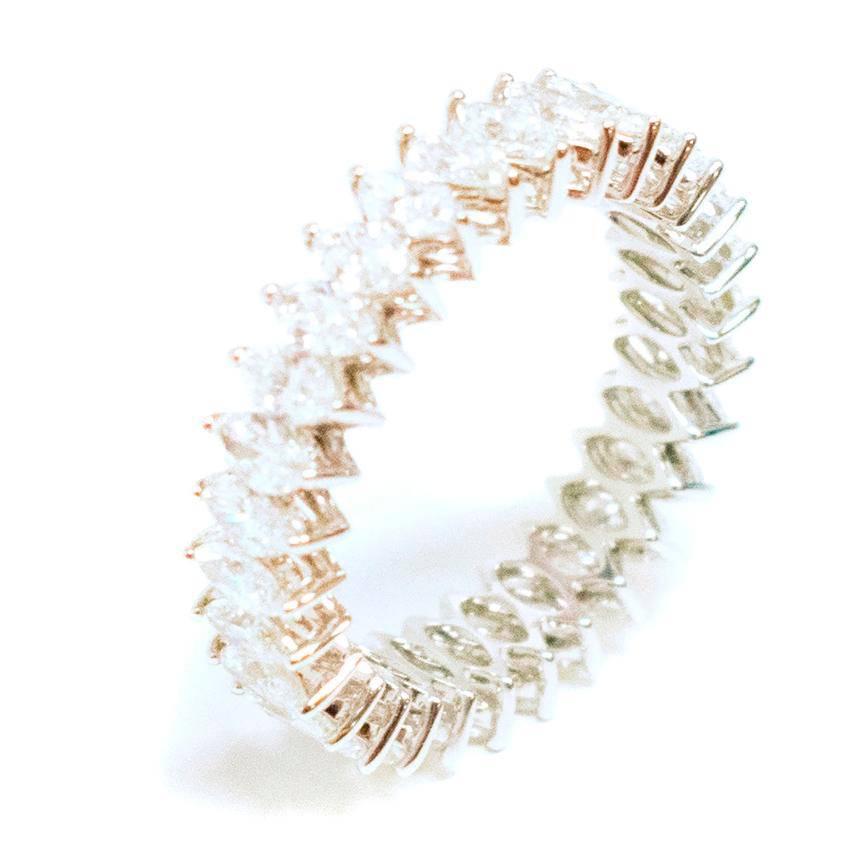 Women's Bespoke White Gold Marquise Diamond Ring For Sale