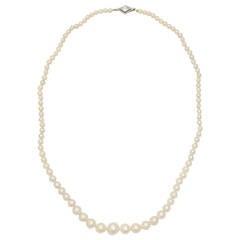 Graduated Cultured Pearl Necklace with Diamond Gold Clasp