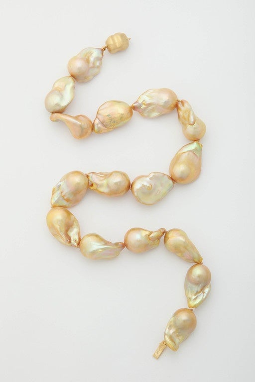 Large Golden Baroque Pearl Necklace In New Condition For Sale In TRYON, NC