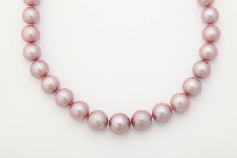 Women's Exquisite Pink Pearl Necklace