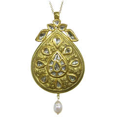 Mughal Style Indian Repousse Gold Pendant with Rose Cut Diamonds