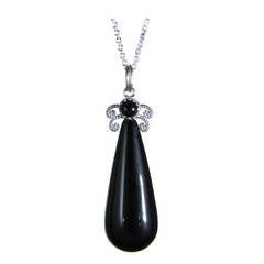 Antique Black Agate White Gold Drop Pendant