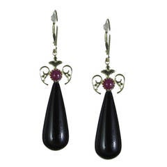 Antique Black Agate Ruby Yellow Gold Drop Earrings