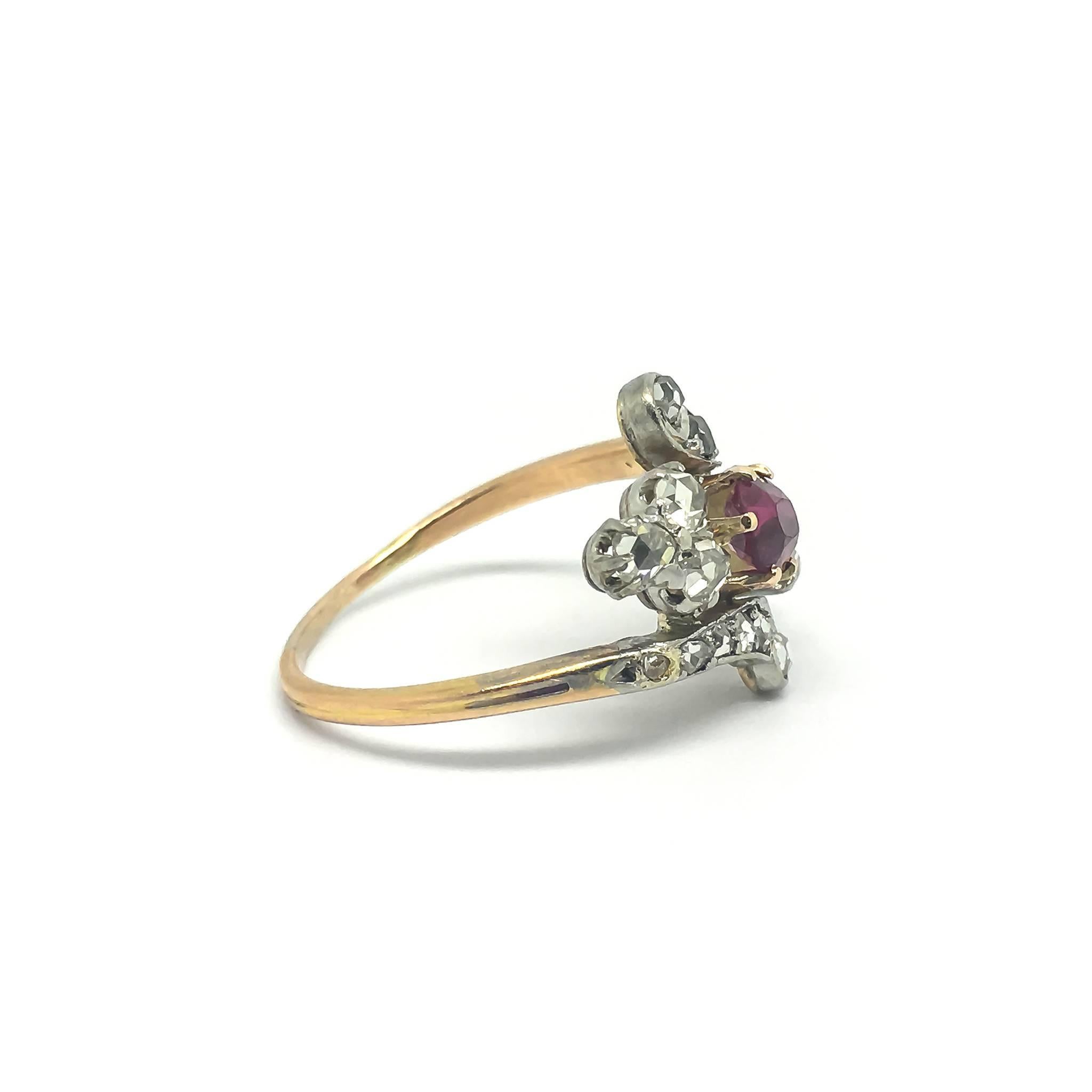 Edwardian Ruby and Rose Cut Diamond Ring In Excellent Condition For Sale In Farnham, GB