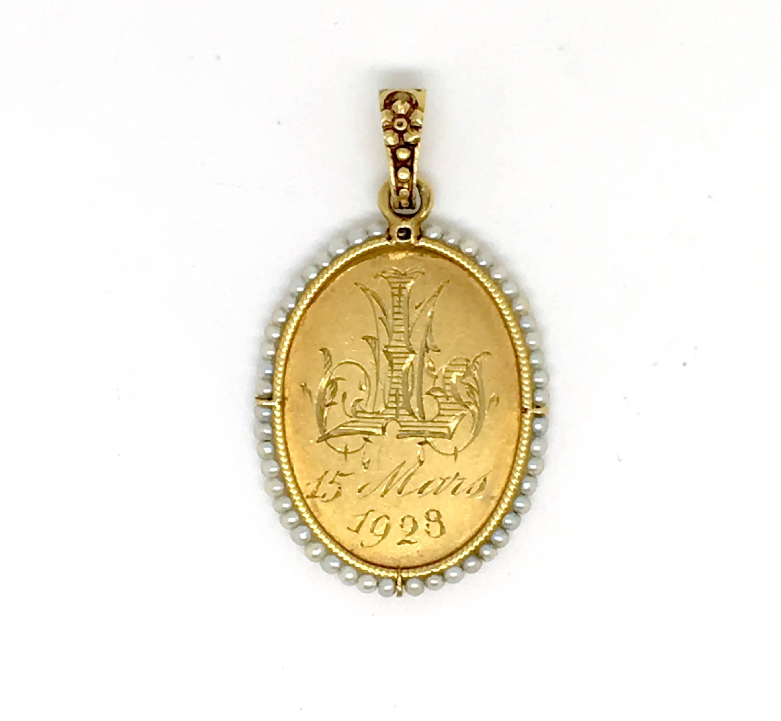 Art Nouveau Paul Emile Brandt Gold Pendant Necklace Depicting Mary For Sale