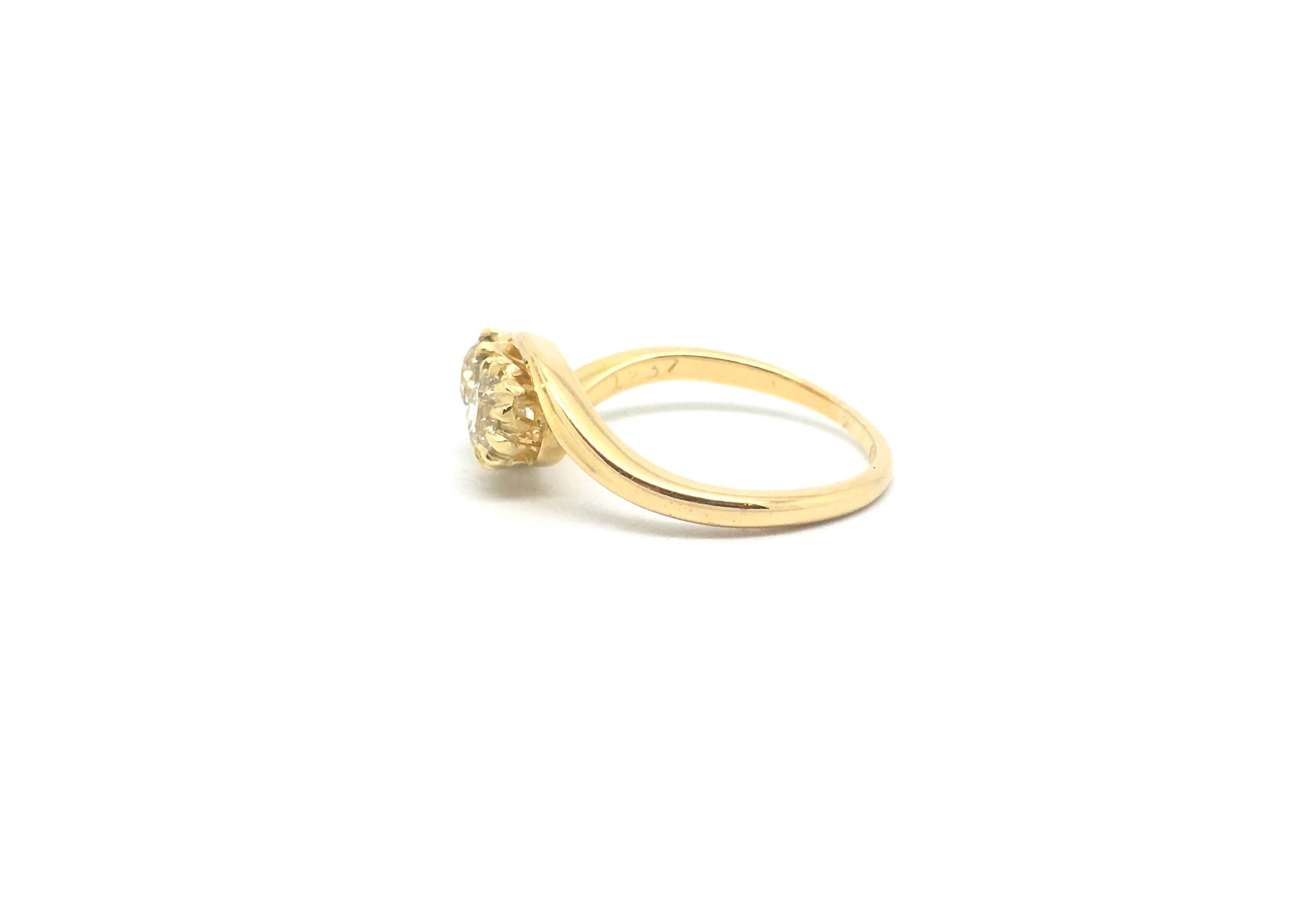 A fully hallmarked diamond two stone ring in 18ct yellow gold.

Hallmarked for 18ct gold, Birmingham 1902.

The old cut diamonds weigh approximately 0.90cts in total.

Estimated Colour: I/J

Estimated Clarity: Si1/Si2

UK size: M 1/2

US size: 6 1/4