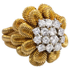 1950s Van Cleef & Arpels Diamond Gold Flower Cocktail Ring 5