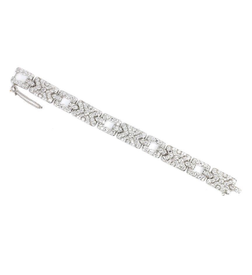 Art Deco Diamond Platinum Plaque Link Bracelet In Excellent Condition In New York, NY