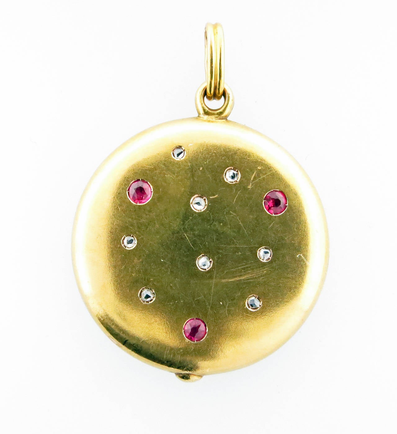 Charming Antique Ruby Diamond Gold Locket In Good Condition For Sale In Lambertville, NJ