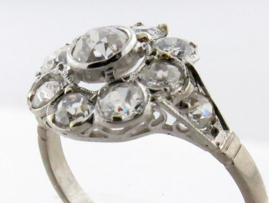 Women's Charming Art Deco Diamond Platinum Ring