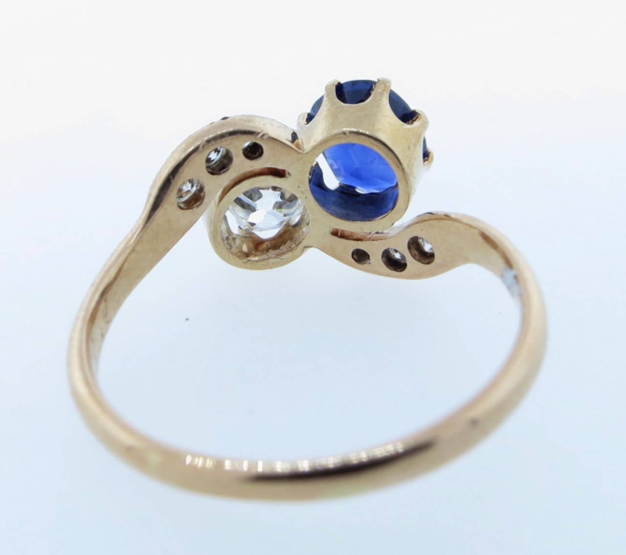 Women's Antique Moi et Toi Natural Sapphire Cushion Cut Diamond Gold Ring