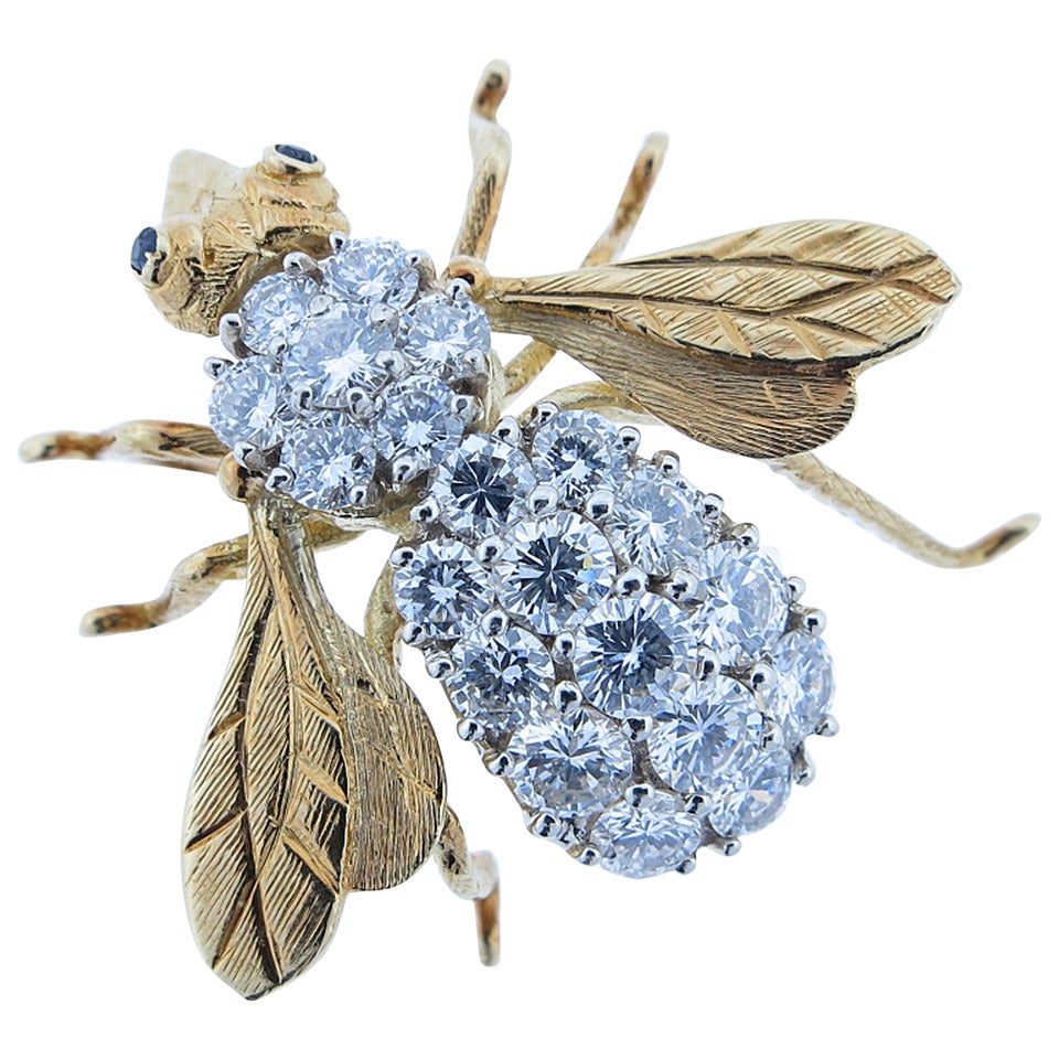 Large Diamond Gold Bee Brooch Pendant For Sale
