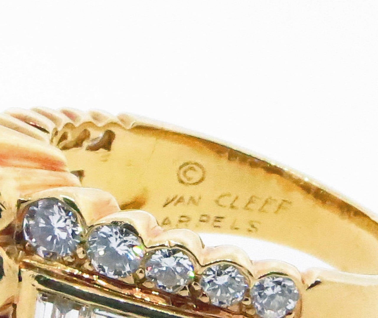 Van Cleef & Arpels Classic Diamond Ring 2