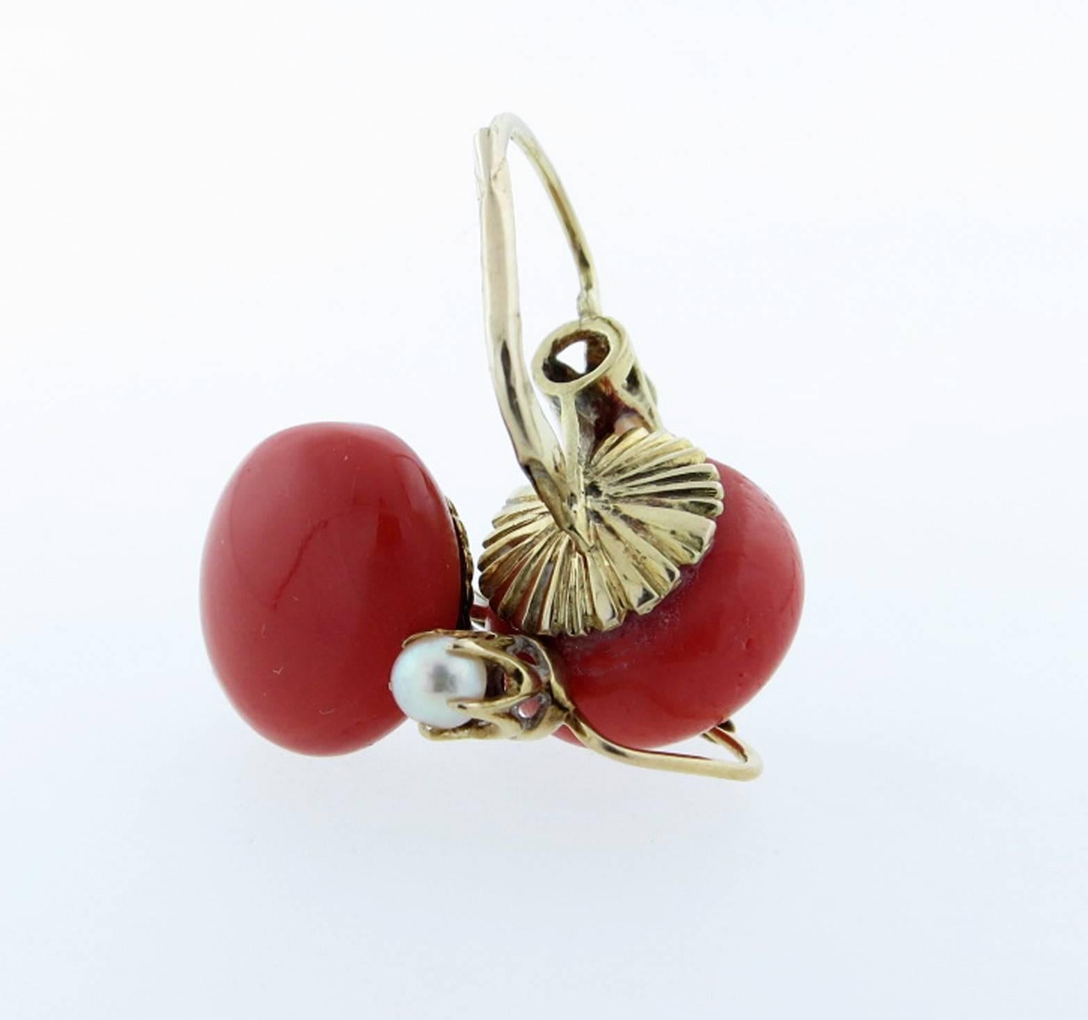 Victorian Natural Coral and Pearl Button Earrings In Good Condition In Lambertville, NJ