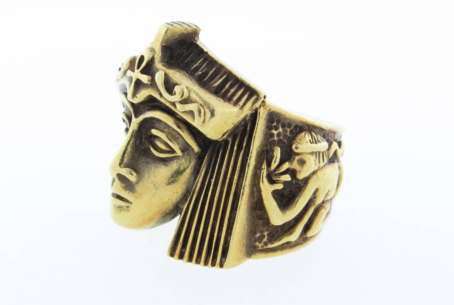 Egyptian Revival Powerful Sculptural Egyptian Style Gold  Ring For Sale