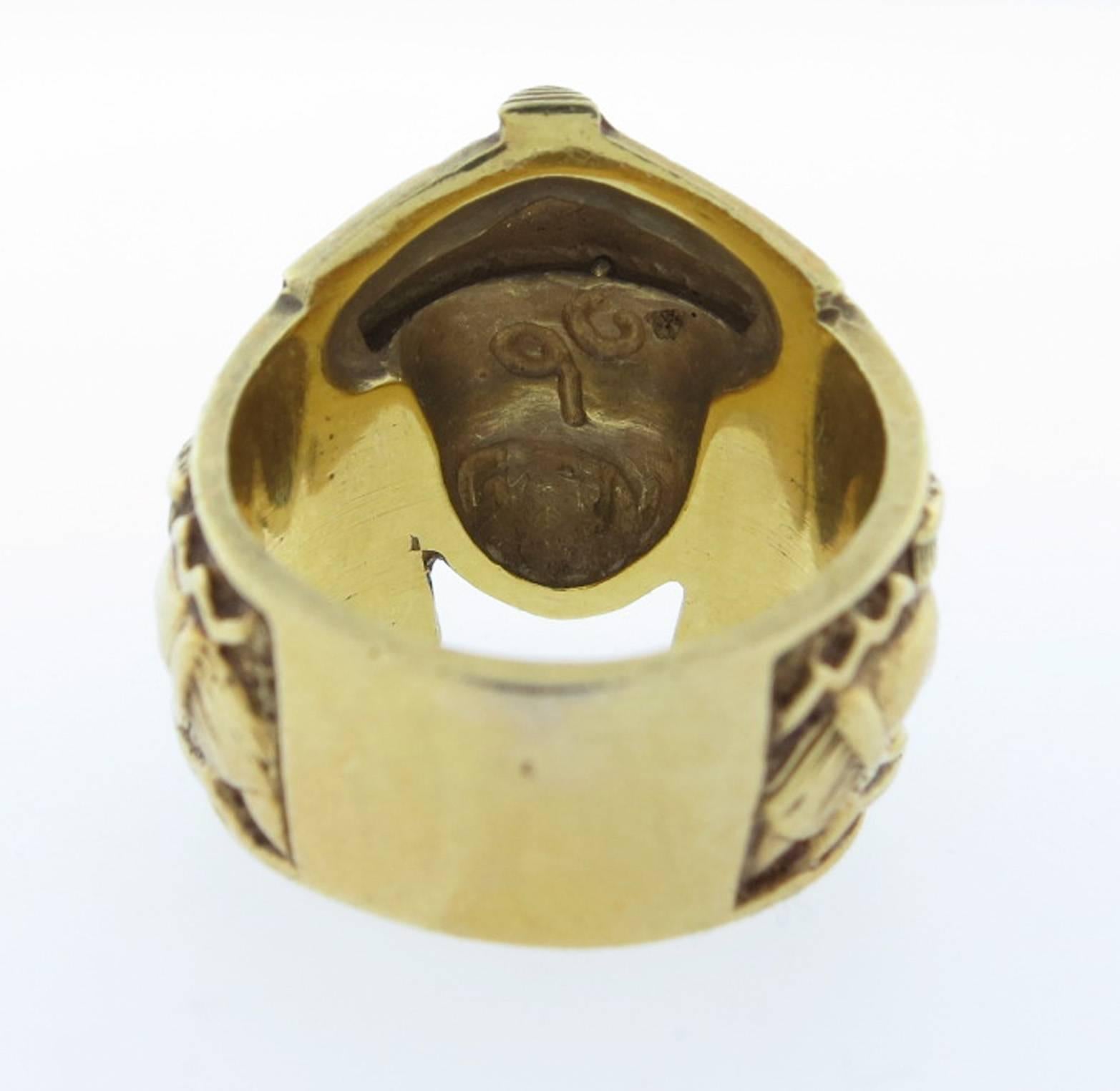 Powerful Sculptural Egyptian Style Gold  Ring In Good Condition For Sale In Lambertville, NJ