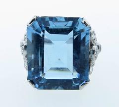 Tasteful Art Deco Aquamarine Diamond Platinum Ring