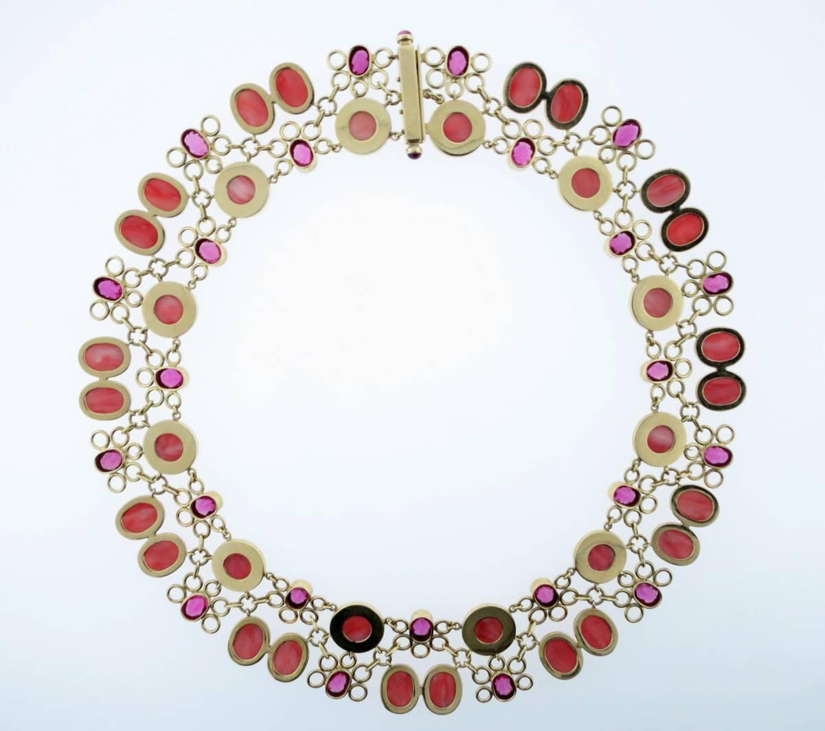 Laura Munder Coral Pink Tourmaline Gold Link Choker Necklace In New Condition In Lambertville, NJ