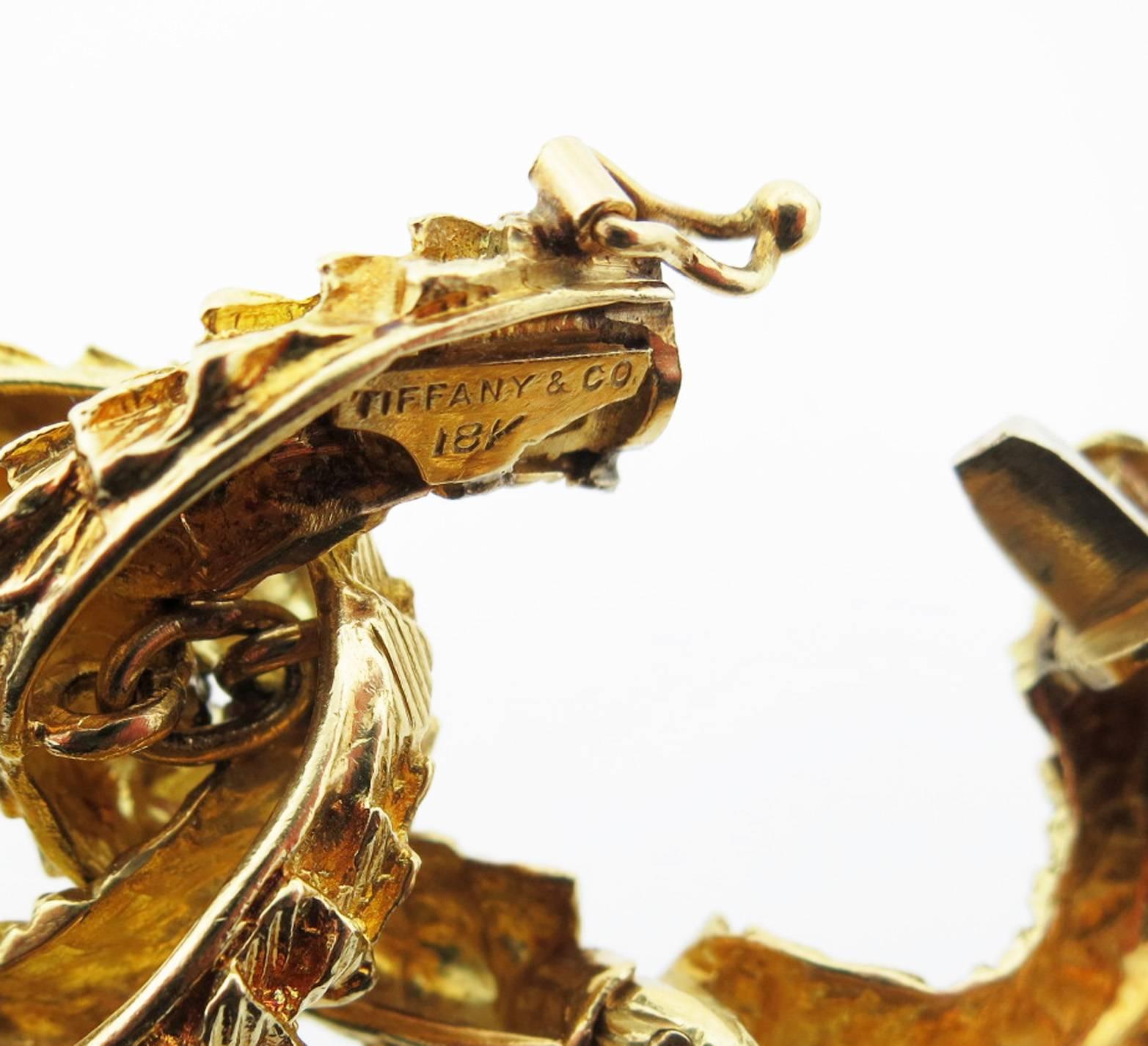 1970s Tiffany & Co. Crunchy Gold Textured Curb Link Bracelet In Excellent Condition In Lambertville, NJ