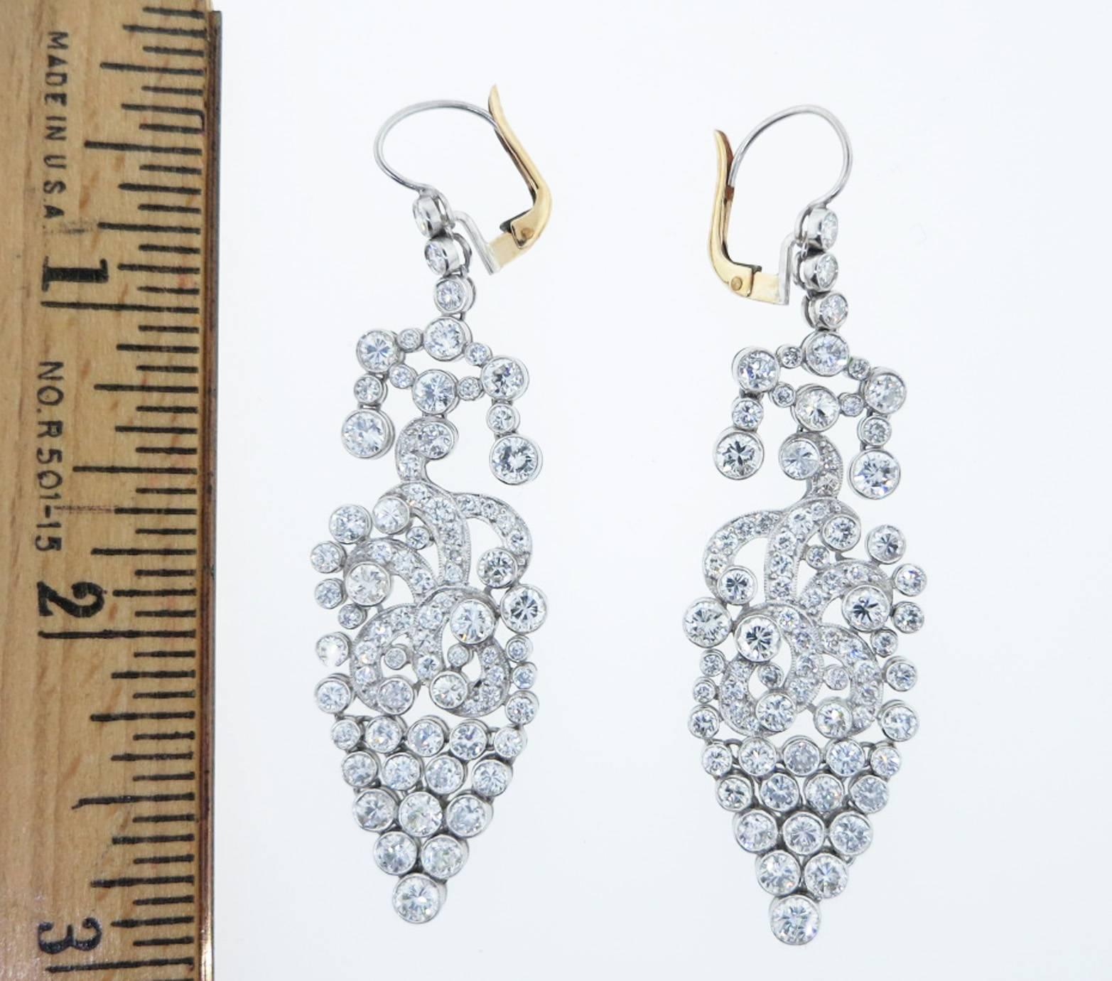 Women's Glamorous Diamond Platinum Drop Earrings