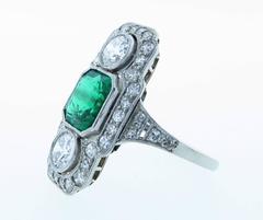 Exquisite Art Deco  Emerald Diamond Platinum Ring