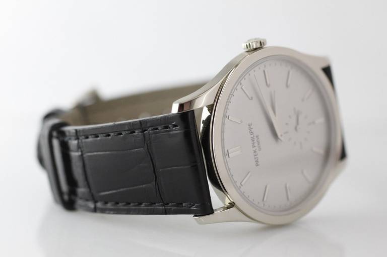 Men's Patek Philippe White Gold Calatrava Wristwatch Ref 5196G For Sale