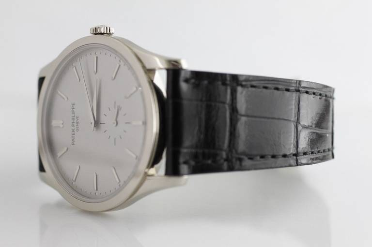 Patek Philippe White Gold Calatrava Wristwatch Ref 5196G For Sale 1
