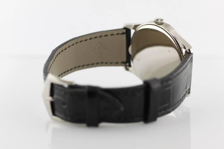 Patek Philippe White Gold Calatrava Wristwatch Ref 5196G For Sale 2