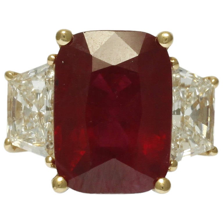 5.08 Carat Natural Ruby Diamond Ring For Sale