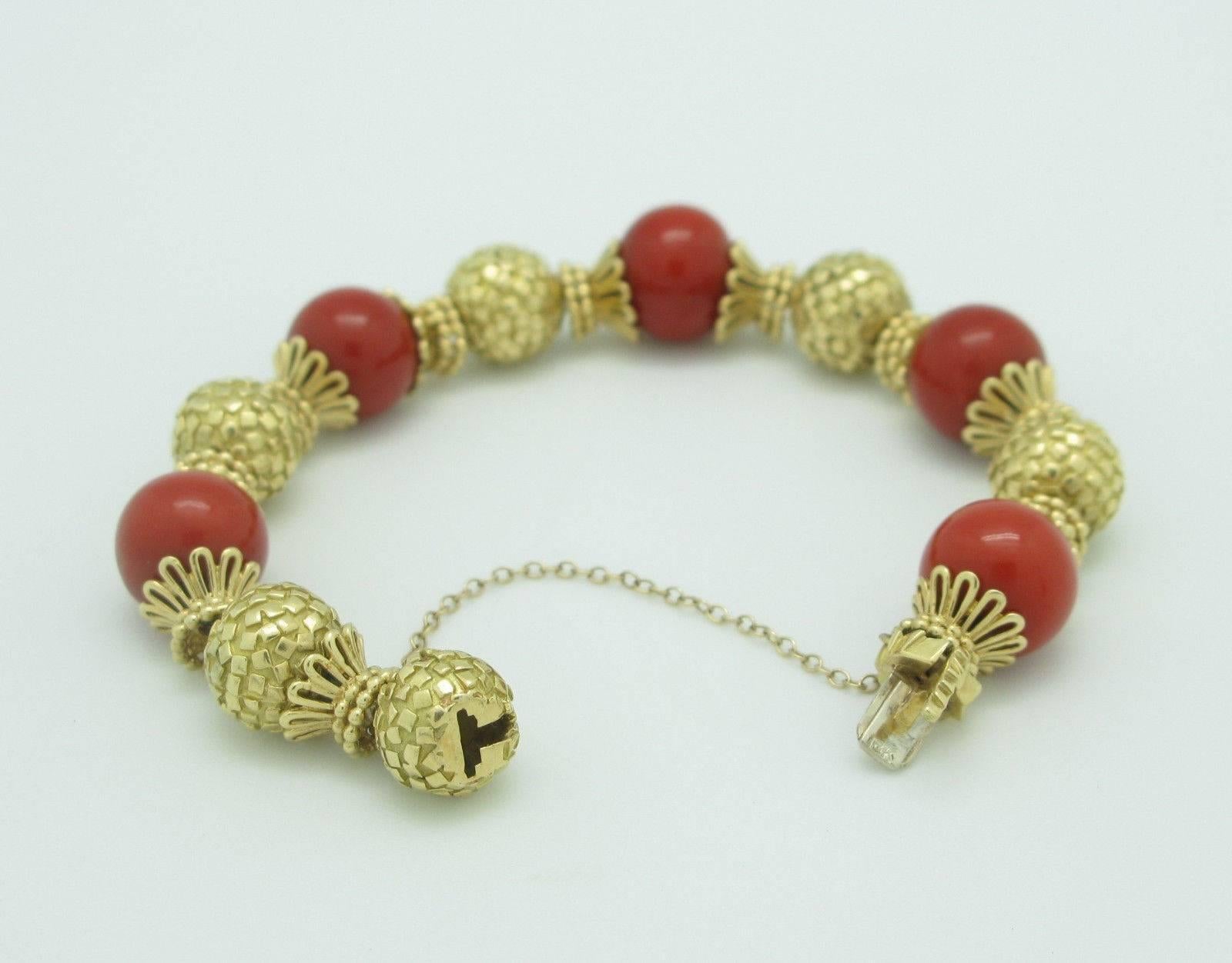 Coral Gold Bead Yellow Gold Bracelet In Excellent Condition In Gainesville, FL