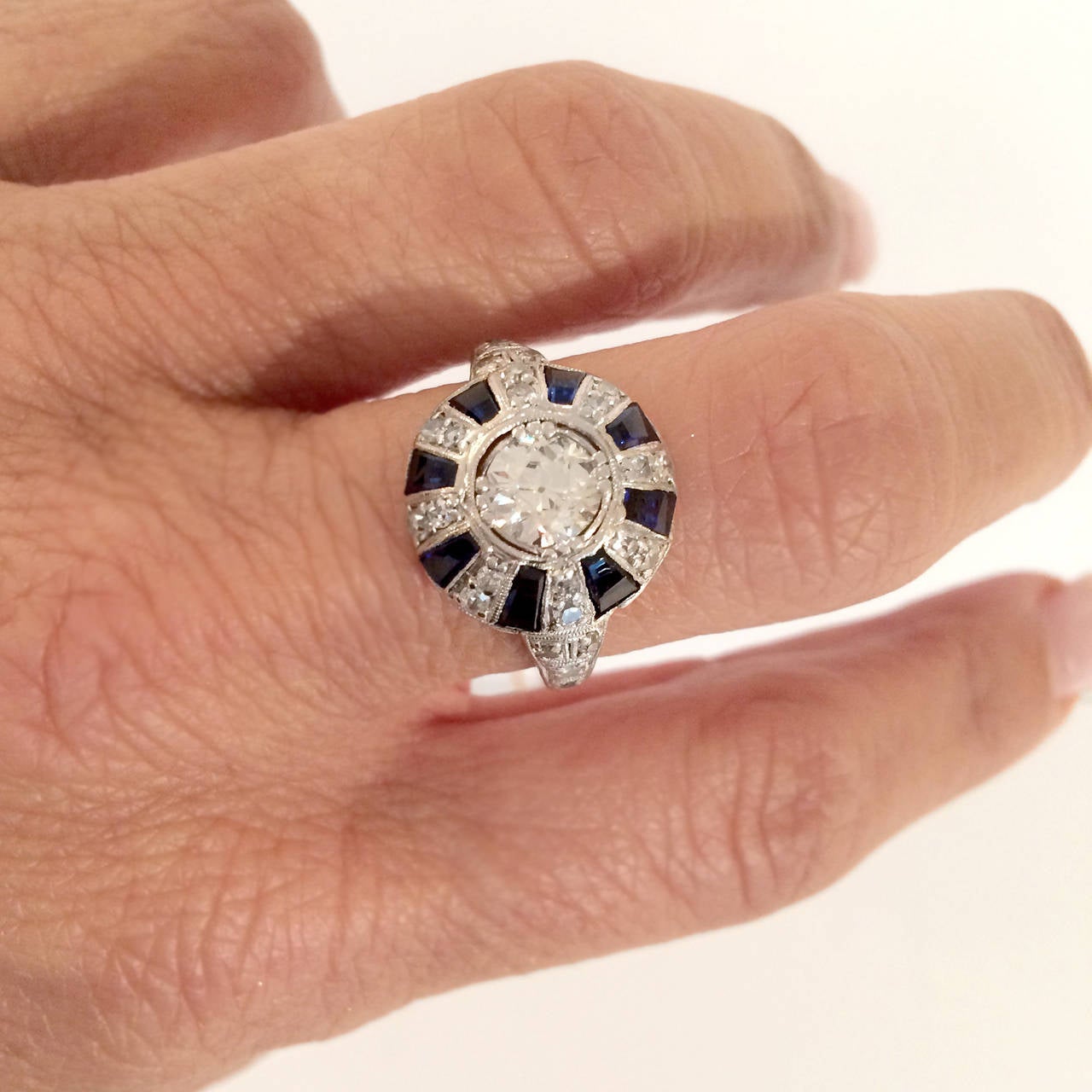 Art Deco 1.25 Carat Sapphire Diamond Platinum Ring In Excellent Condition In New York, NY