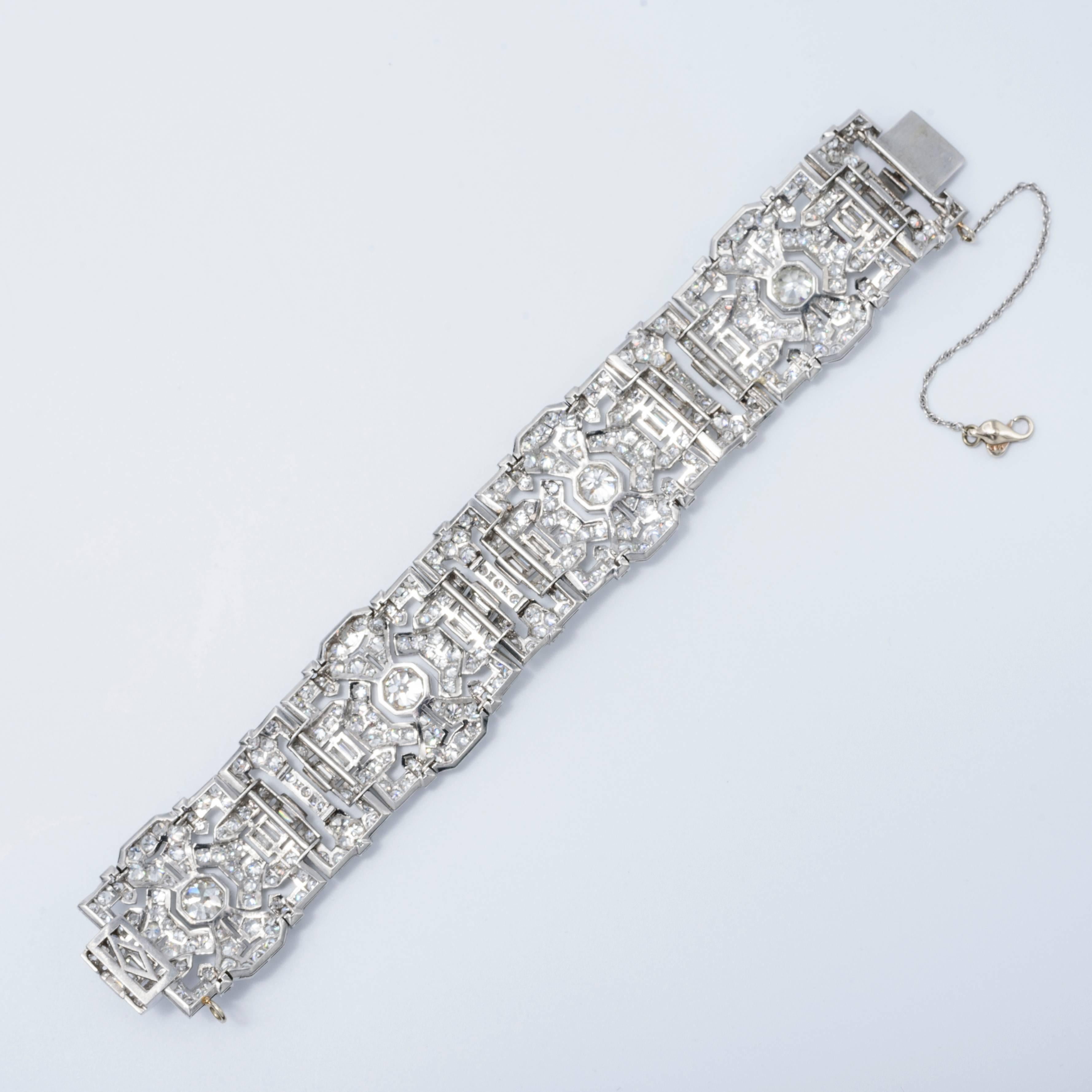 29 Carat French Art Deco Diamond Platinum Bracelet In Excellent Condition In New York, NY