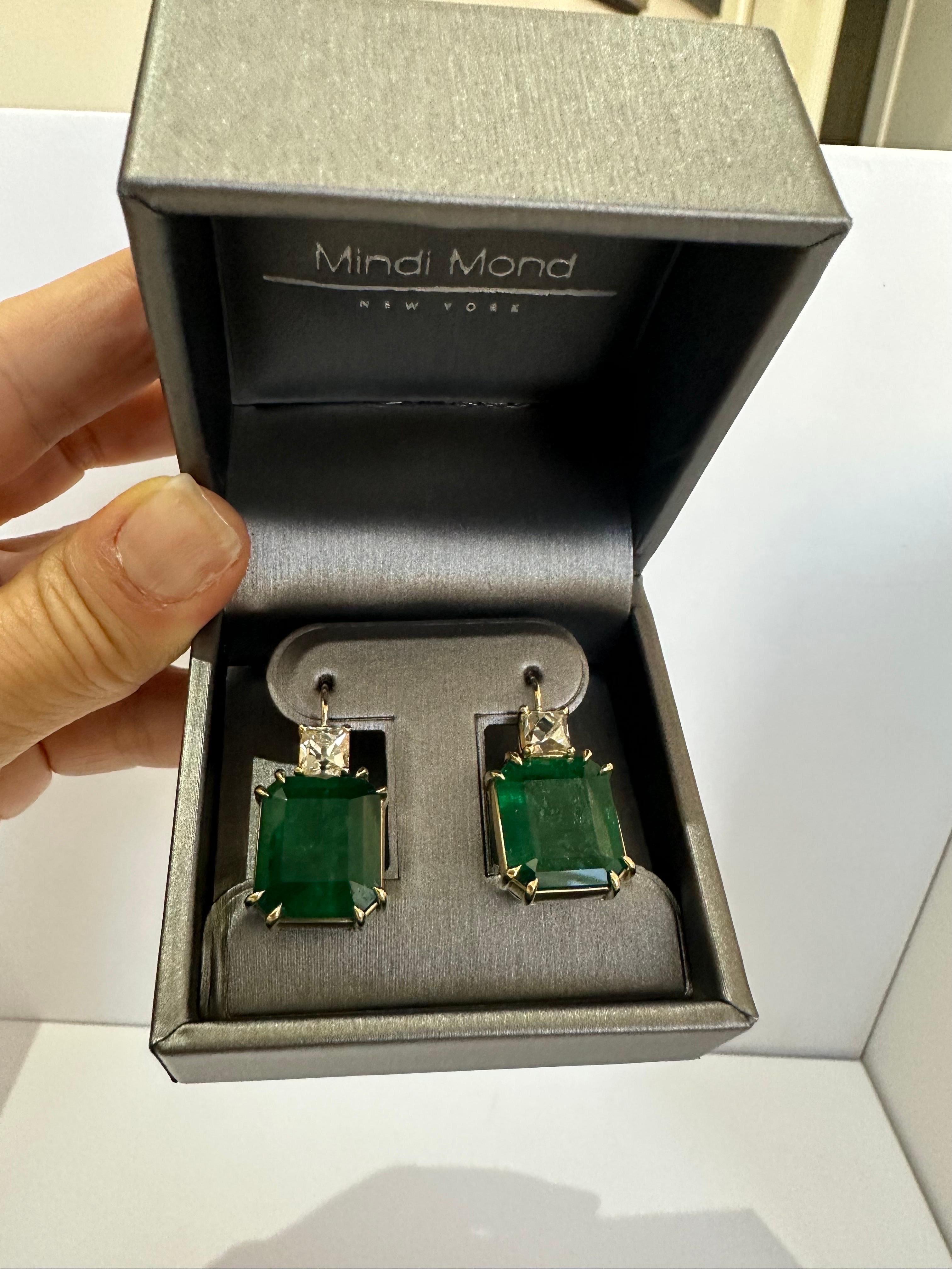 Mindi Mond Colombian Emerald and French Cut Diamond Sheri Drop 18k Gold Earrings For Sale 5