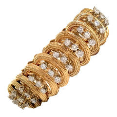 Diamond Yellow Textured Gold Bracelet