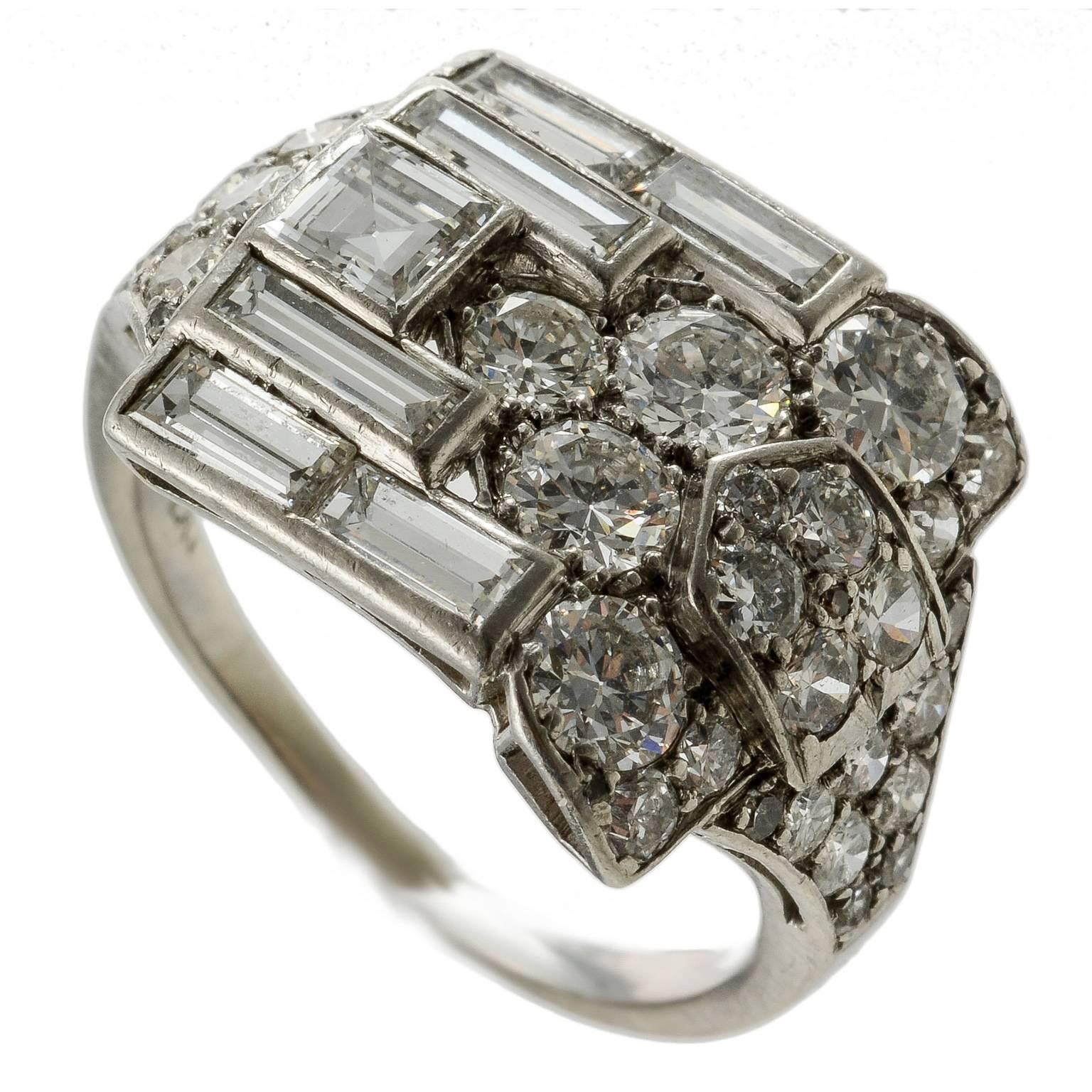 Art Deco Fine Quality Diamond Wrap over Ring, circa 1930 For Sale 1