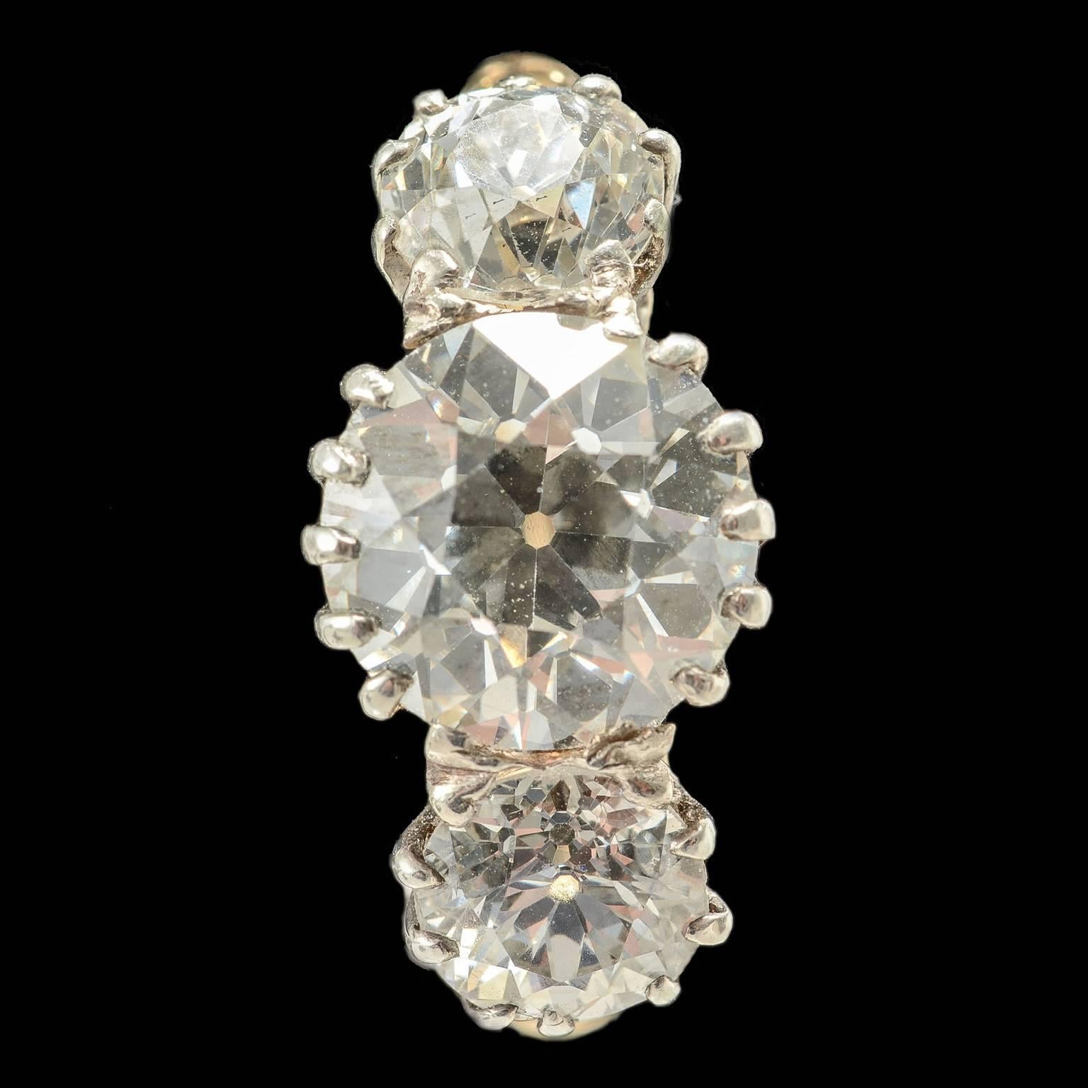 Victorian Diamond 2.80 Carat Centre Three-Stone Ring 2