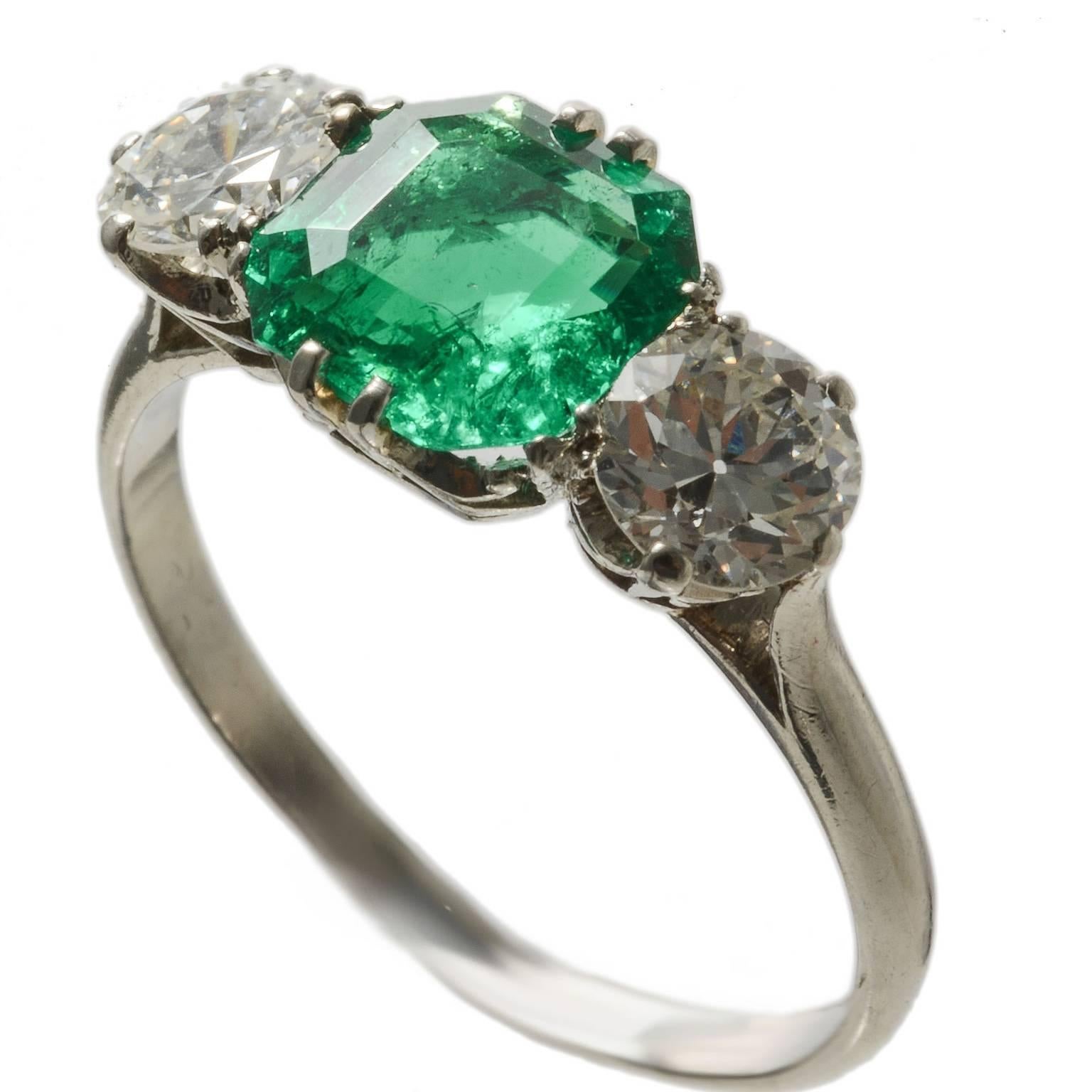 Edwardian Emerald and Diamond Three-Stone Platinum Ring, circa 1910 For Sale