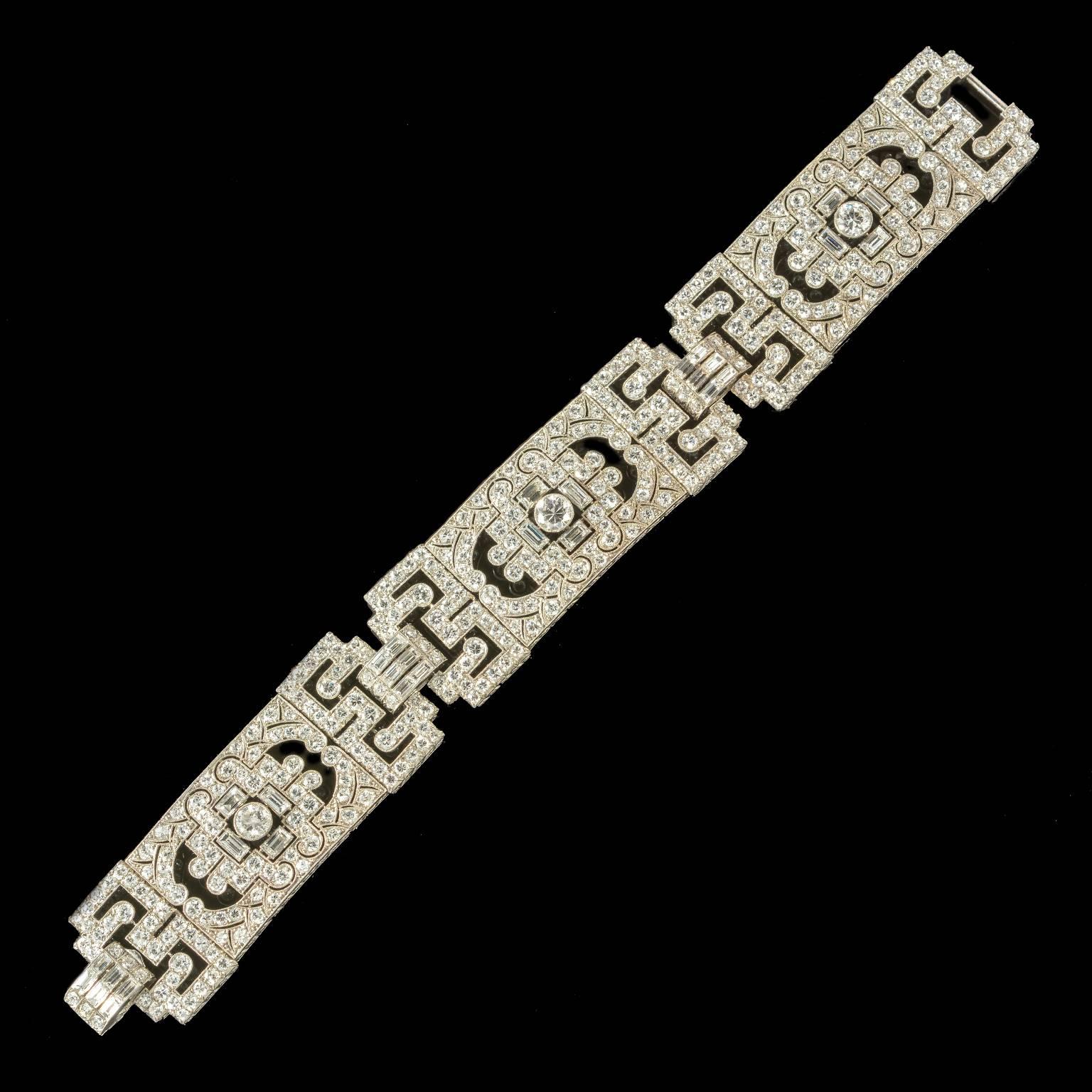 Edwardian Fine Quality Diamond Plaque Bracelet, circa 1910 In Excellent Condition For Sale In London, GB