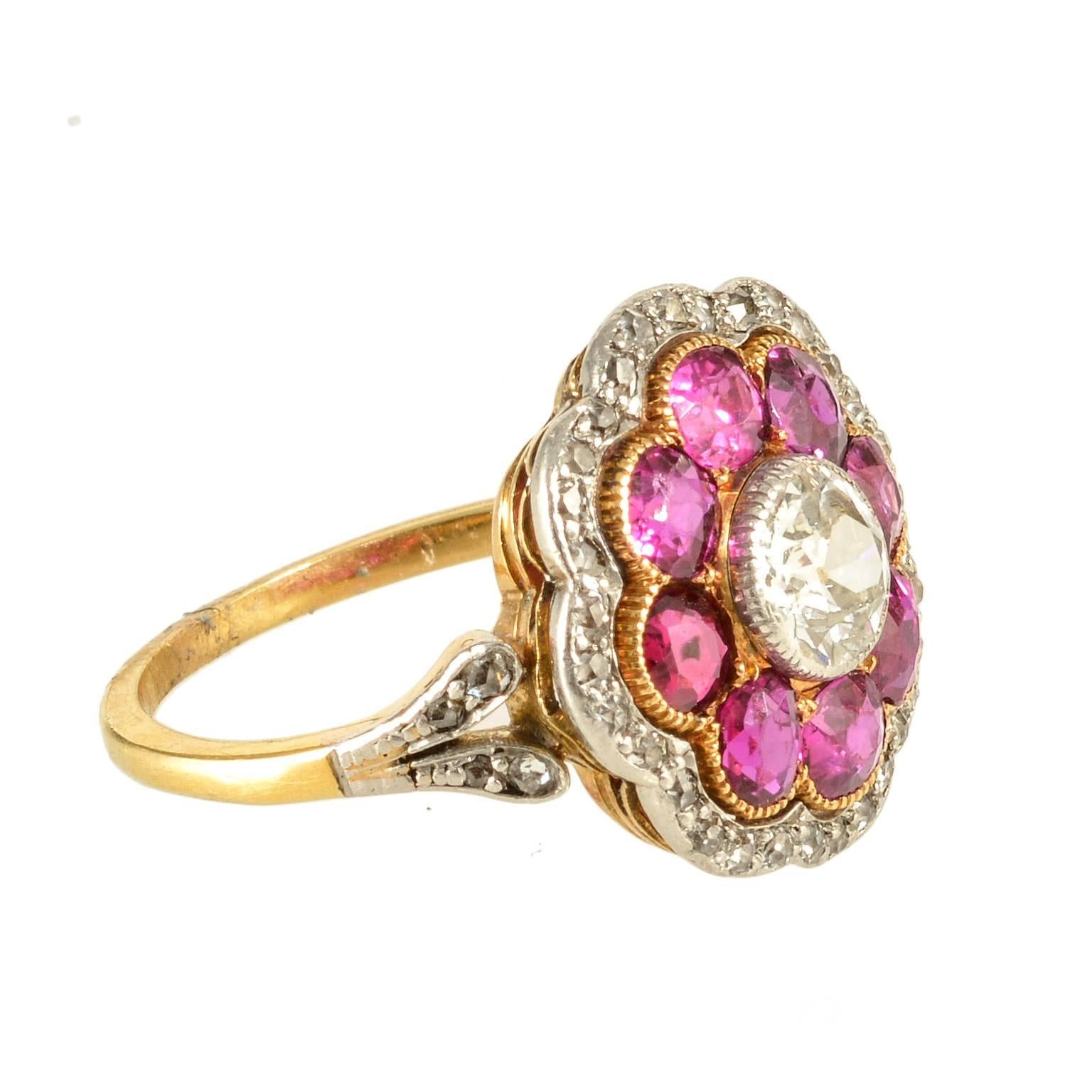 Edwardian Natural Unheated Burmese Rubies and Diamond Cluster Ring, circa 1910 In Excellent Condition For Sale In London, GB