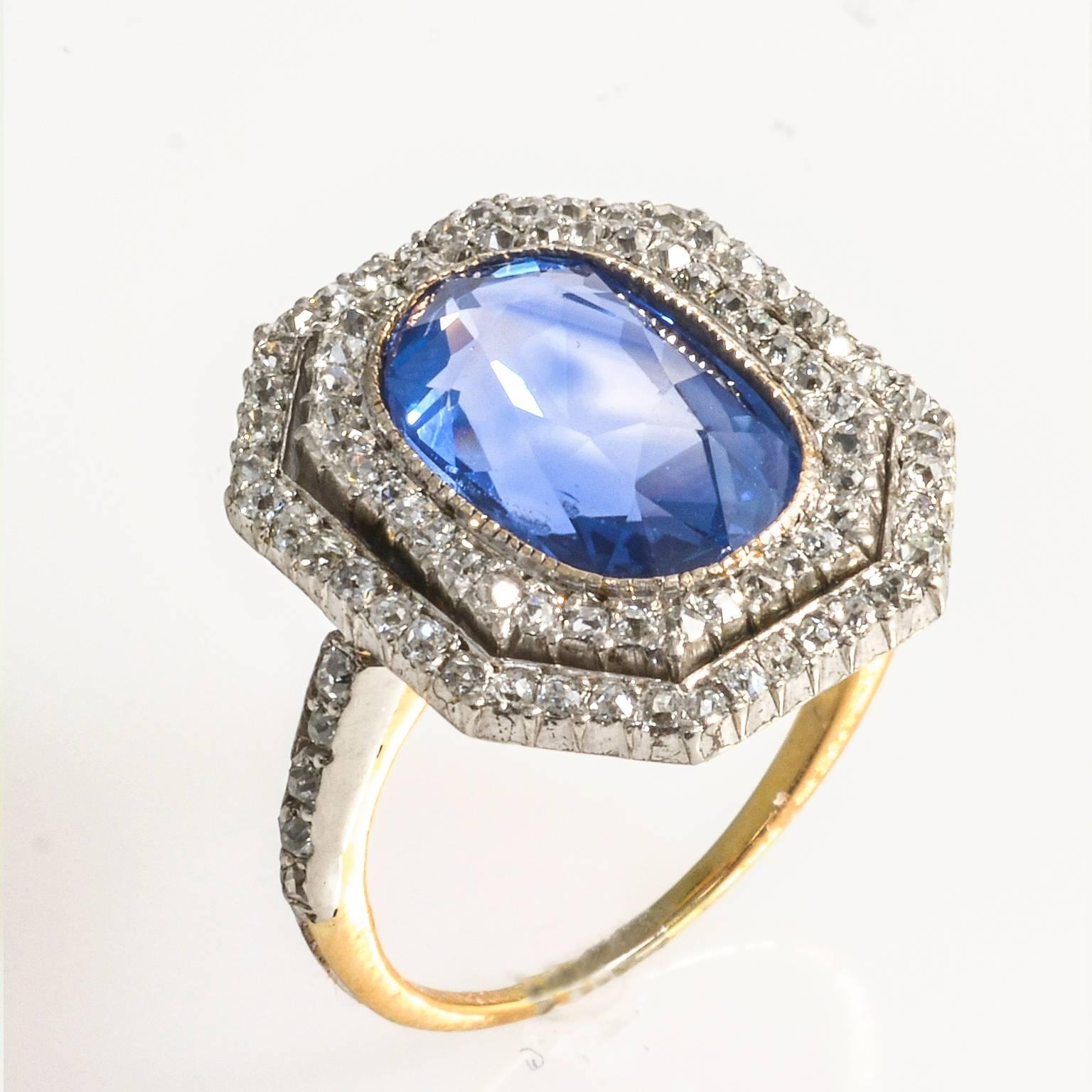 Edwardian Natural Ceylon Cornflower Blue Sapphire and Diamond Ring, circa 1910  3