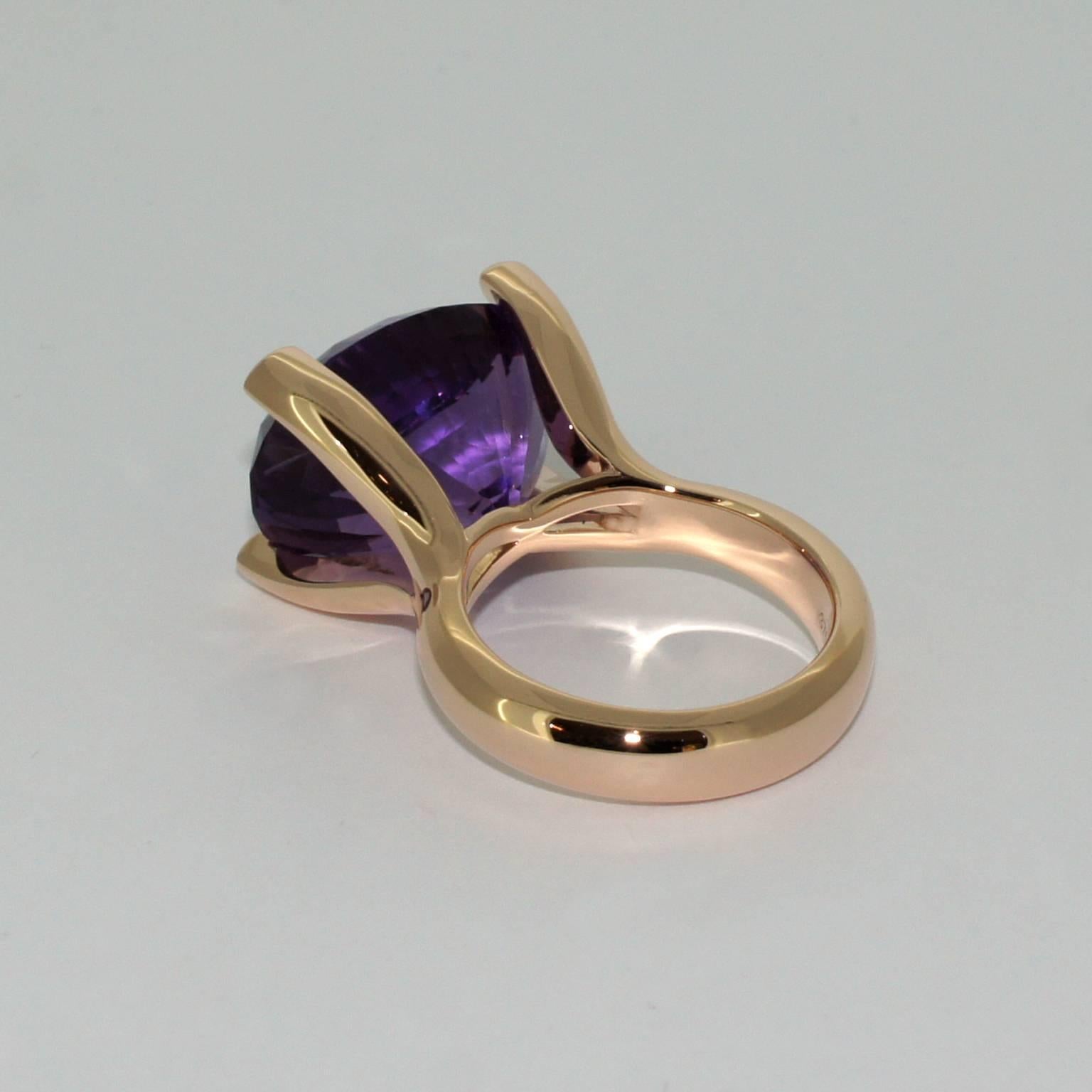 Women's Lizunova One-of-a-Kind Amethyst Rose Gold Cocktail Ring For Sale