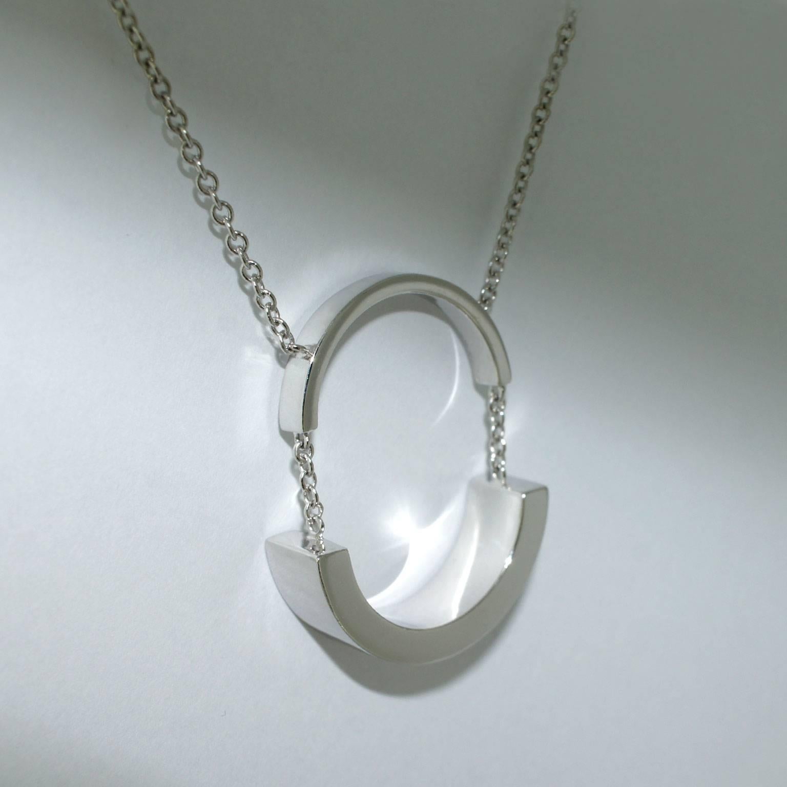 Lizunova Geometric Pendant Necklace in White Gold In New Condition For Sale In Sydney, NSW