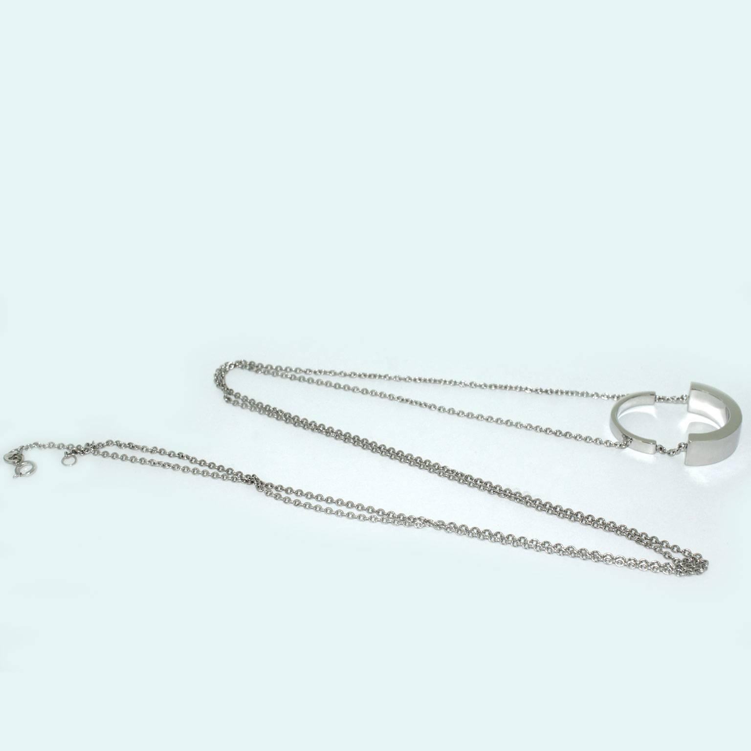 Contemporary Lizunova Geometric Pendant Necklace in White Gold For Sale