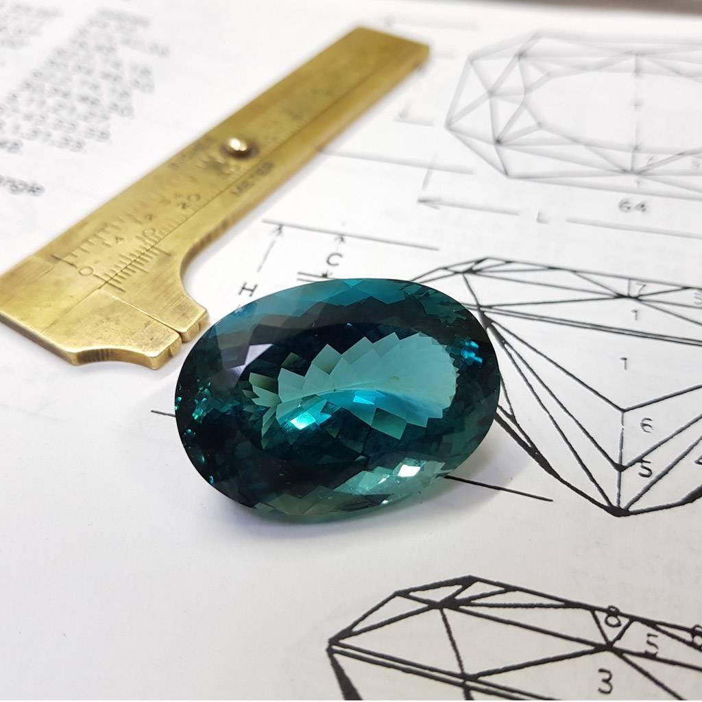 Women's Bespoke Jewel with One-of-a-Kind Teal London Topaz For Sale