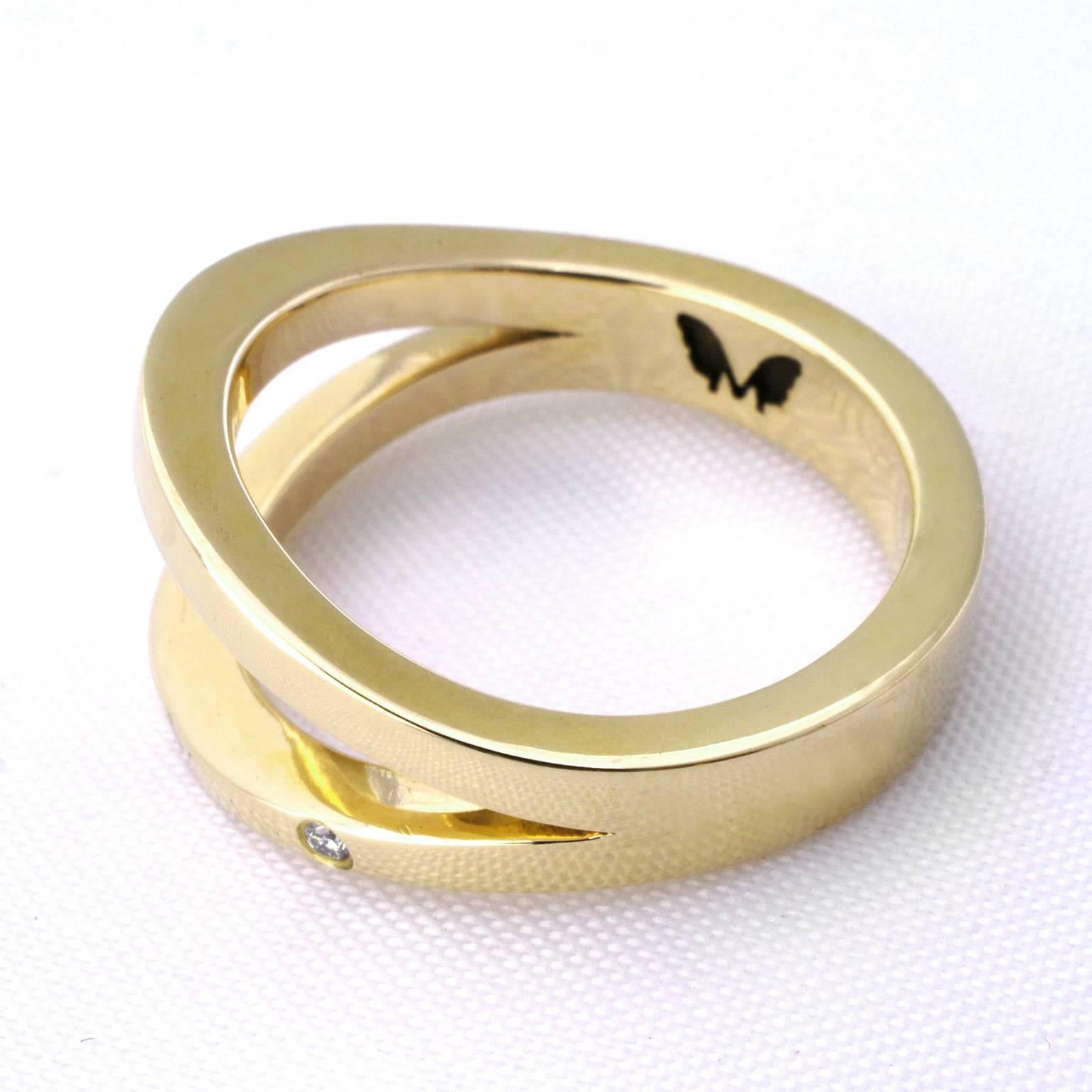 Contemporary Lizunova Diamond 18k Yellow Gold Split Band Ring For Sale